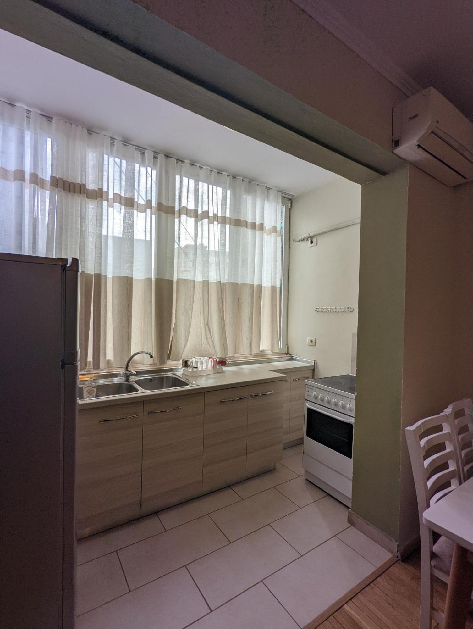 Vintage Apartment In Center Tirana Eksteriør billede